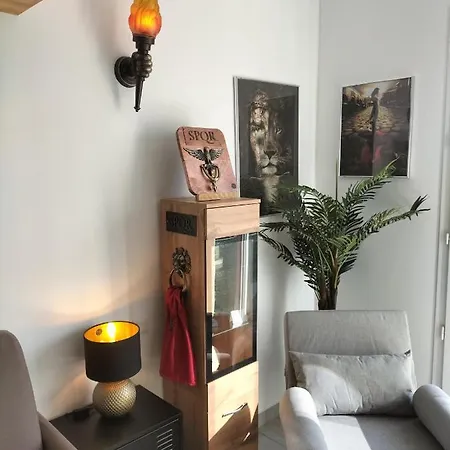 Antiqua Roma Spqr Cubiculum Apartment Port-la-Nouvelle